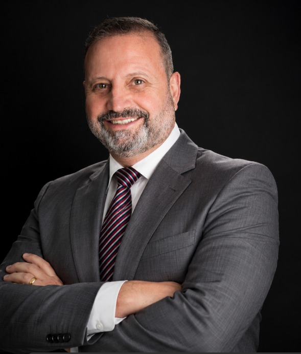 Dr. Glerton Reis Junior
